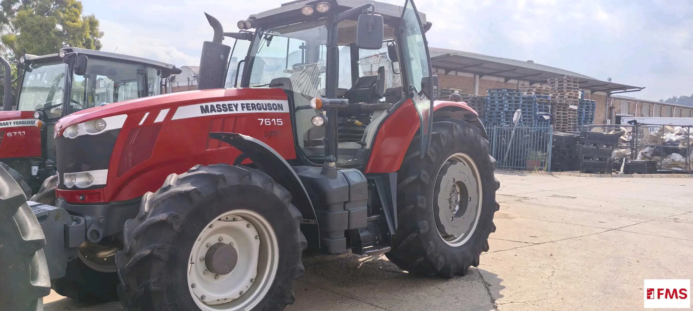 Massey Ferguson 7615 Cab