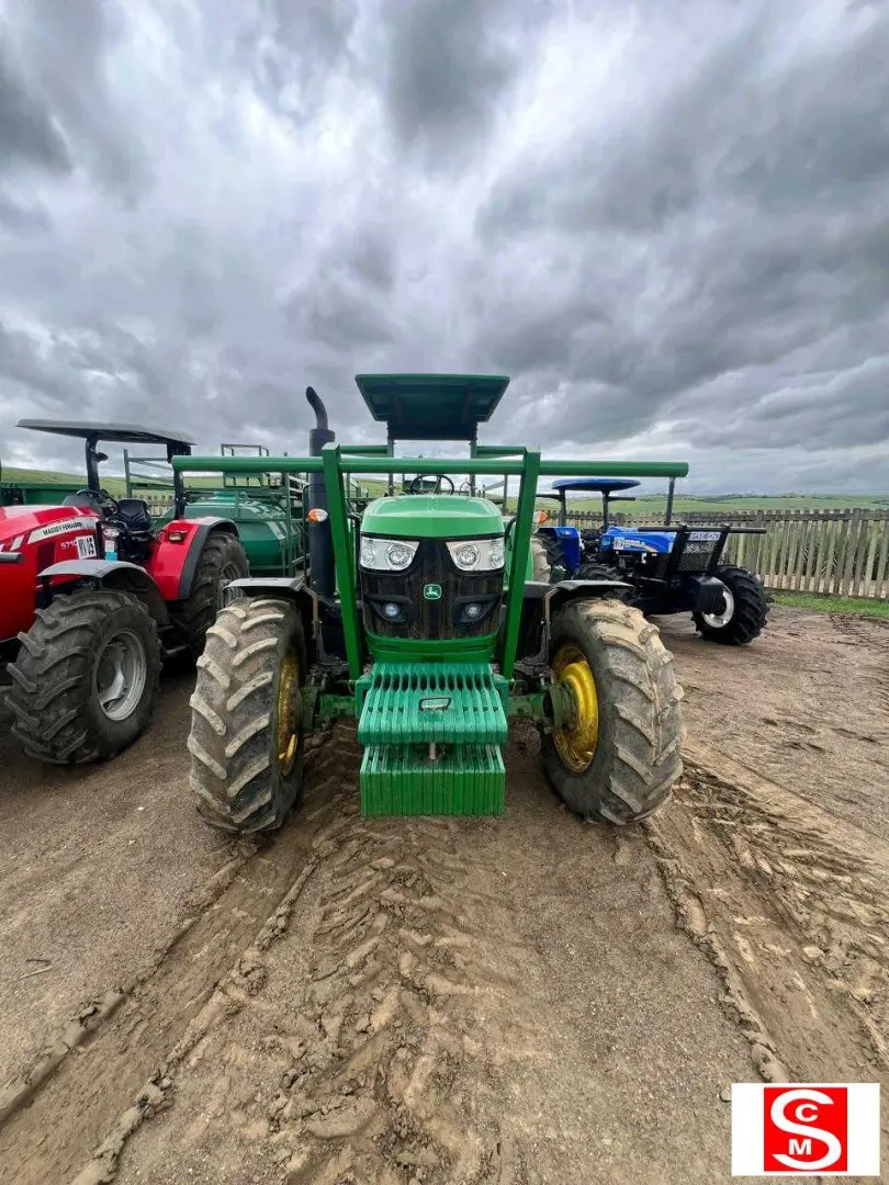 John Deere 6110M Open Station