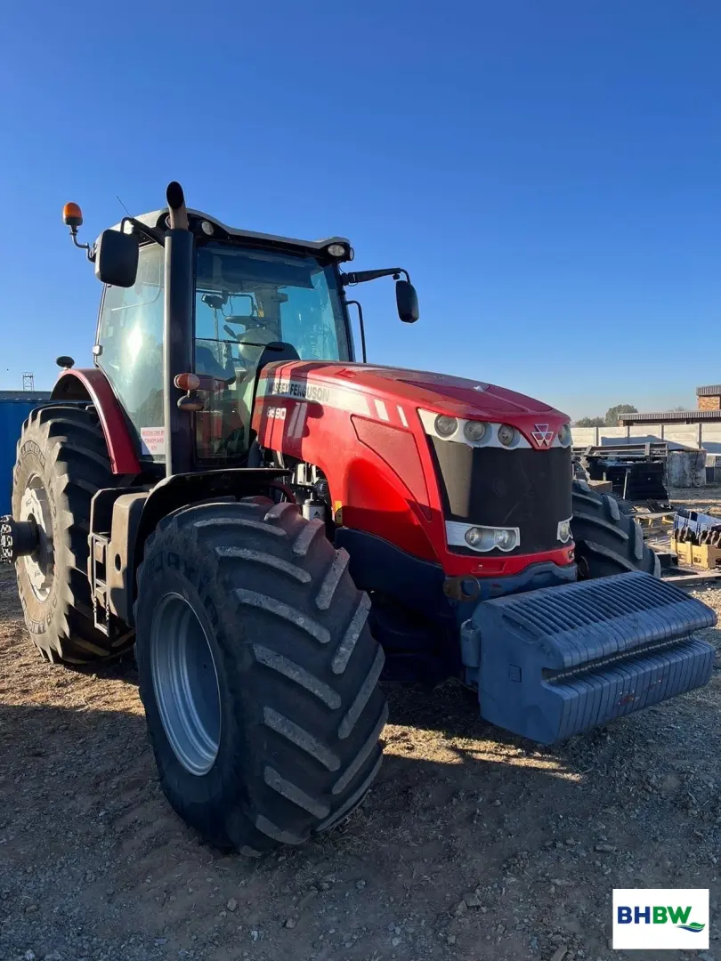 Massey Ferguson 8690