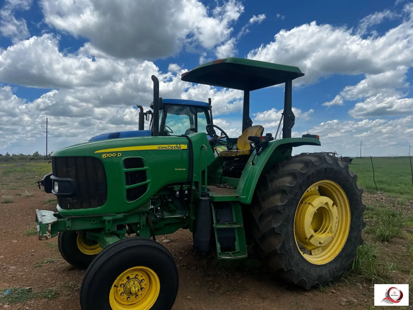 John Deere 6110D