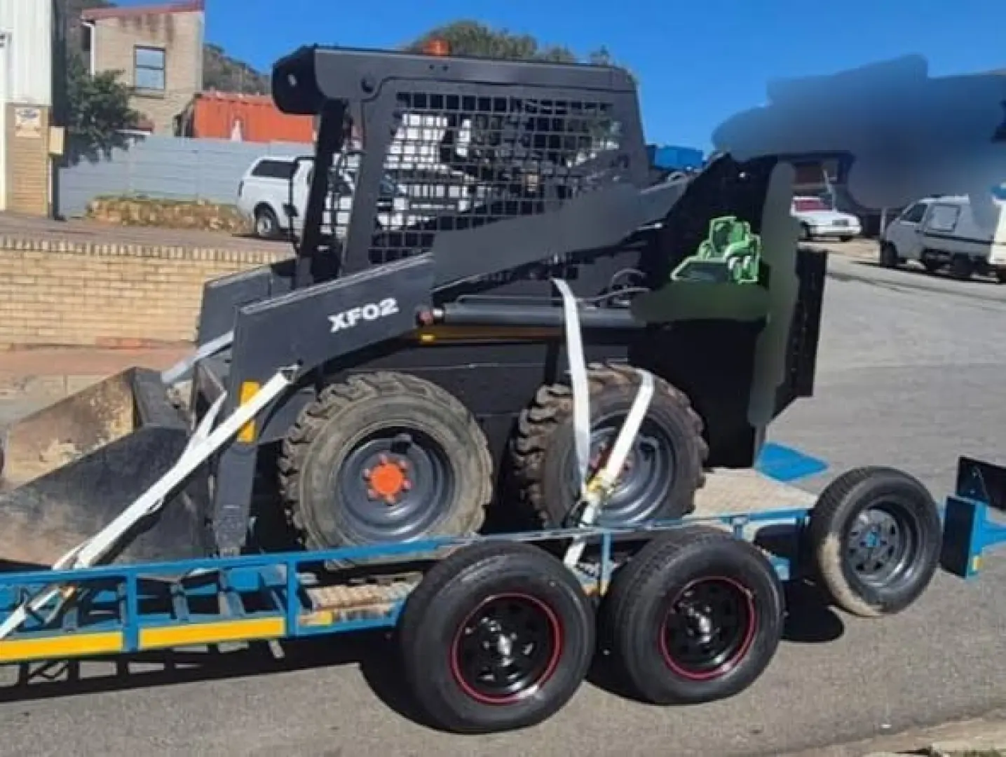 Thomas XF02 bobcat | MK Landbou Dienste