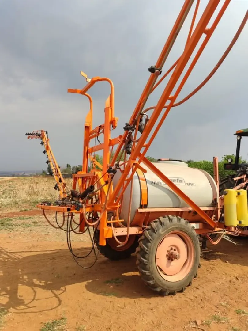 Jacto Spuit  14m boom | MK Landbou Dienste