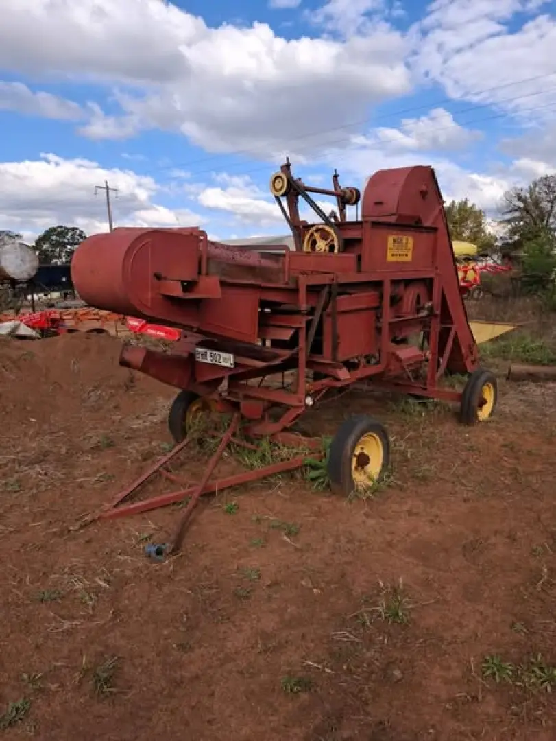 Nigel Threshing machine  Perfect working condition.  | MK Landbou Dienste