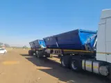 Afrit 45 cube side tipper 2008 model  | MK Landbou Dienste