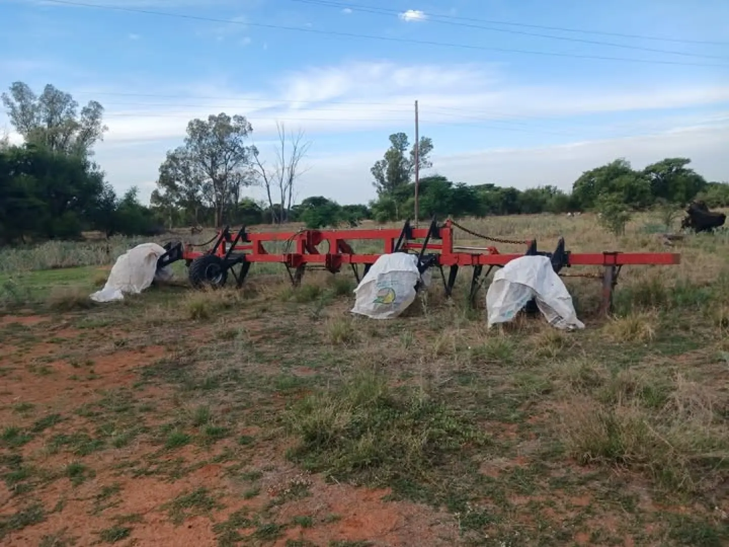2x 12 meter rodweaders Hidrolies aangedrewe. | MK Landbou Dienste