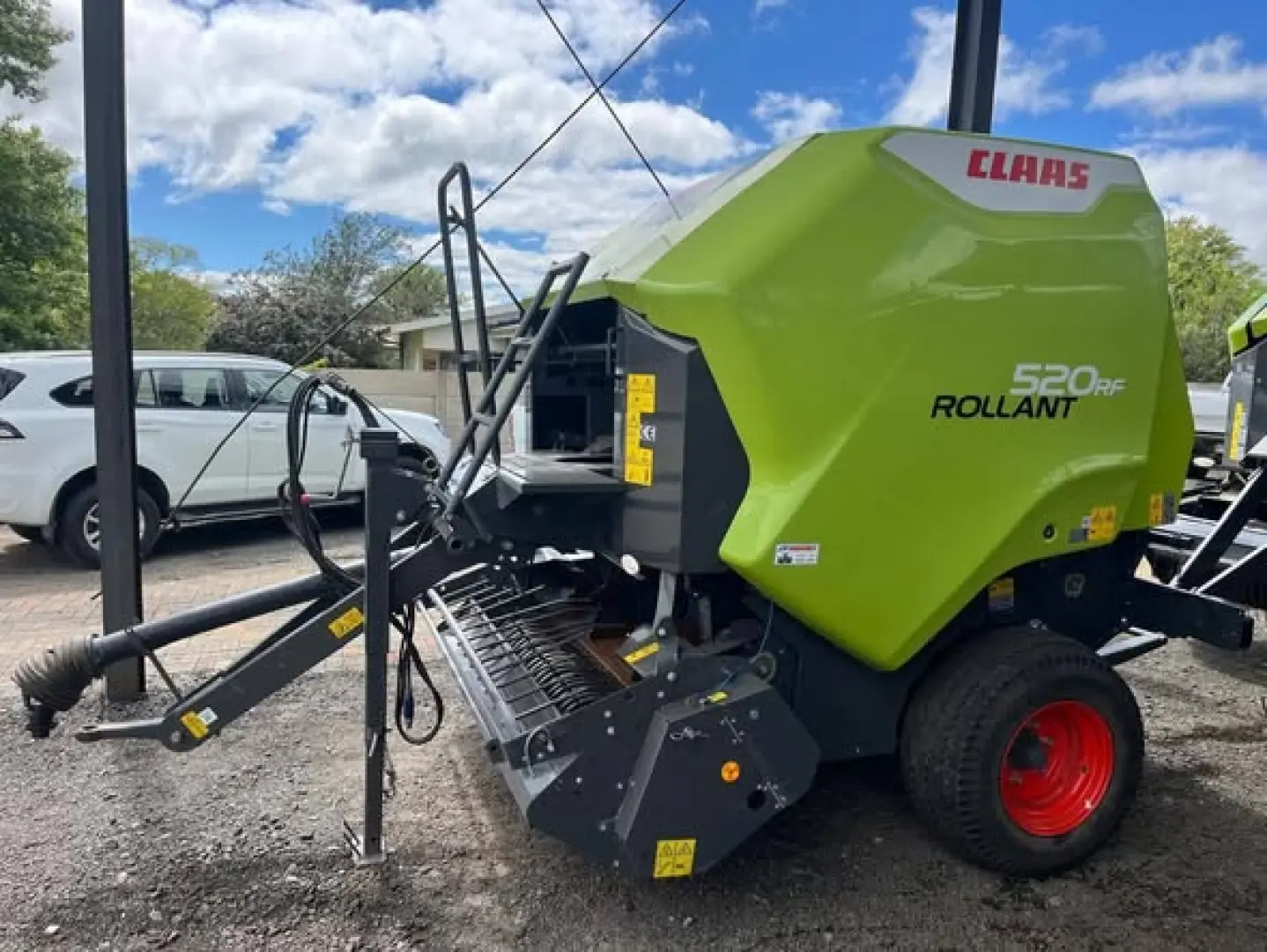 Claas Rollant 520 2024 model | MK Landbou Dienste