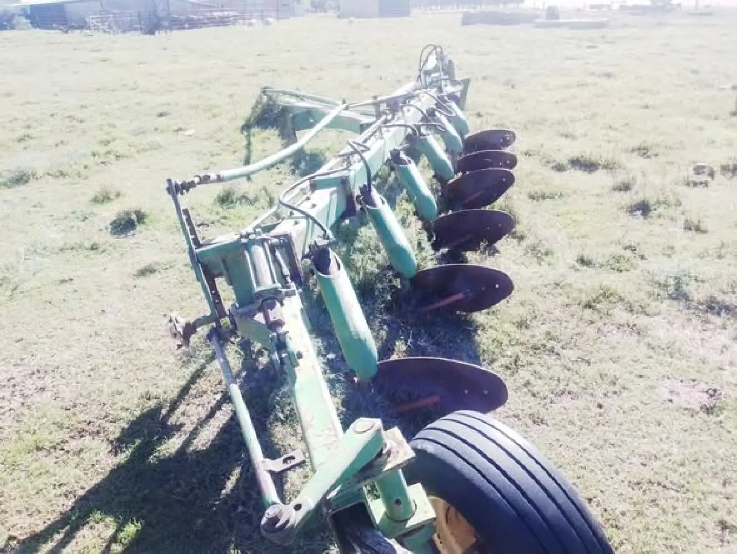 John Deere 6 skaar pomp ploeg  | MK Landbou Dienste
