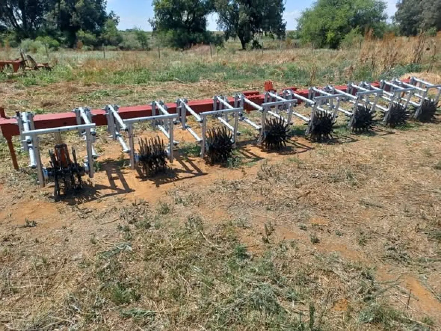 8ry .91 Duisendpoot | MK Landbou Dienste