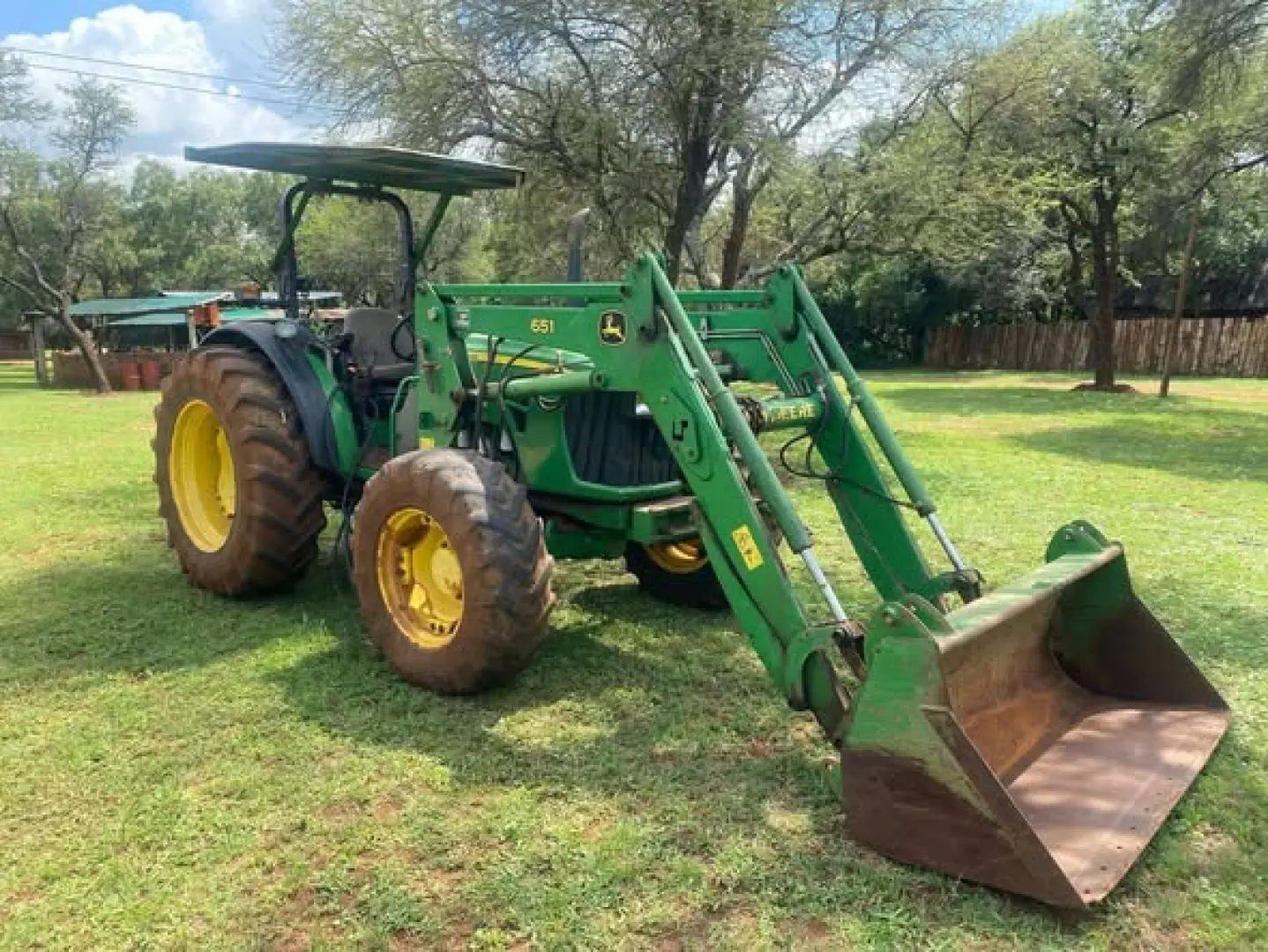 2016 John Deere 5095 M | MK Landbou Dienste