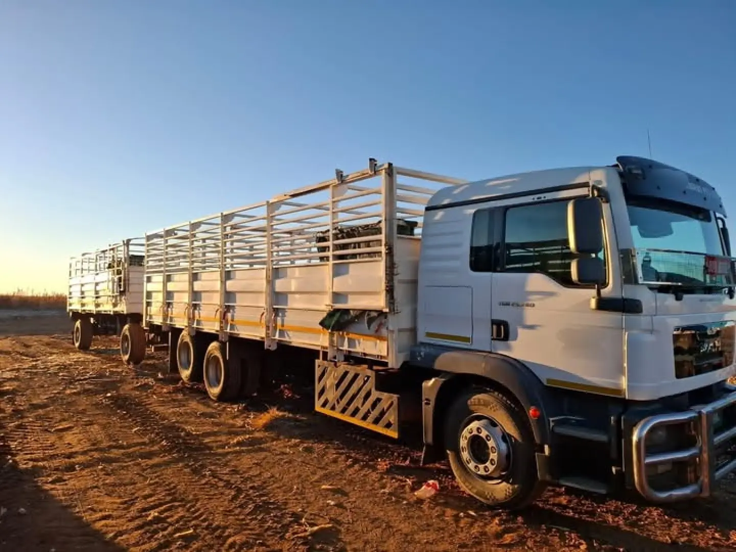 7.5m Sleepwa (kalfie) | MK Landbou Dienste