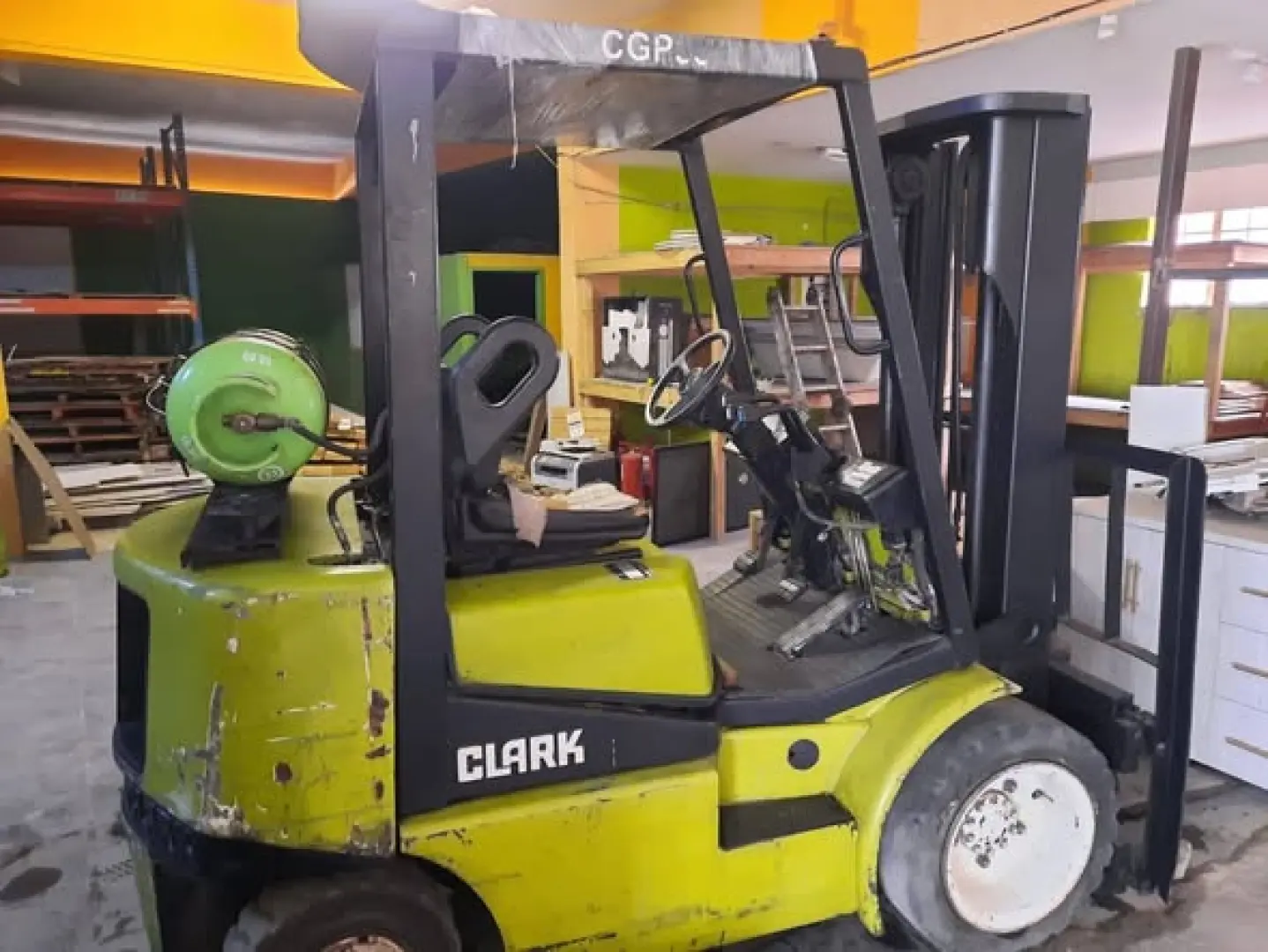 Clark forklift   4 ton | MK Landbou Dienste