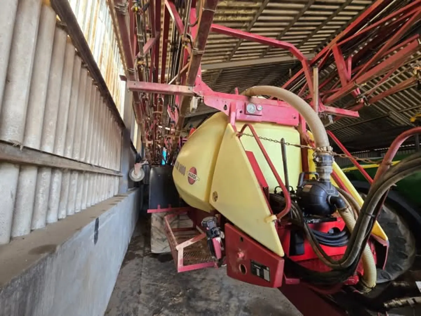 Hardi Navigator 5000 L met 36M balk | QAC Equipment