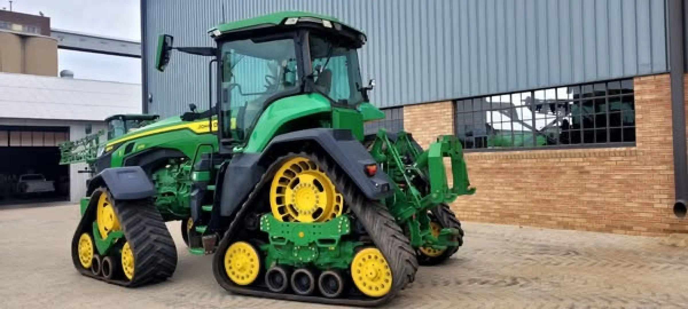 4 x John Deere 8 RX 370 trekkers | QAC Equipment