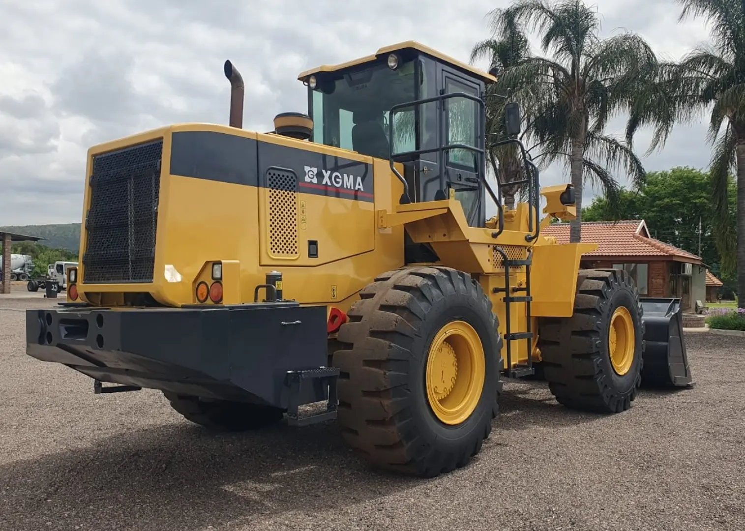 XGMA M7XG958H FEL For Sale In Pretoria | Trans Wes Auctioneers
