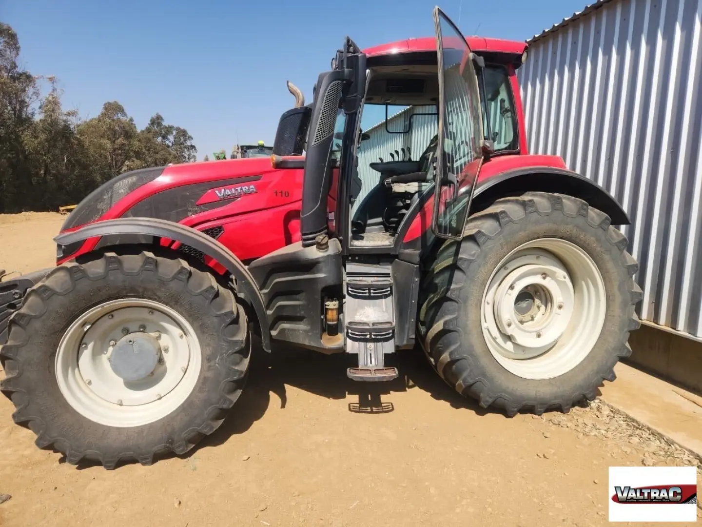  Valtra T194A Tractor