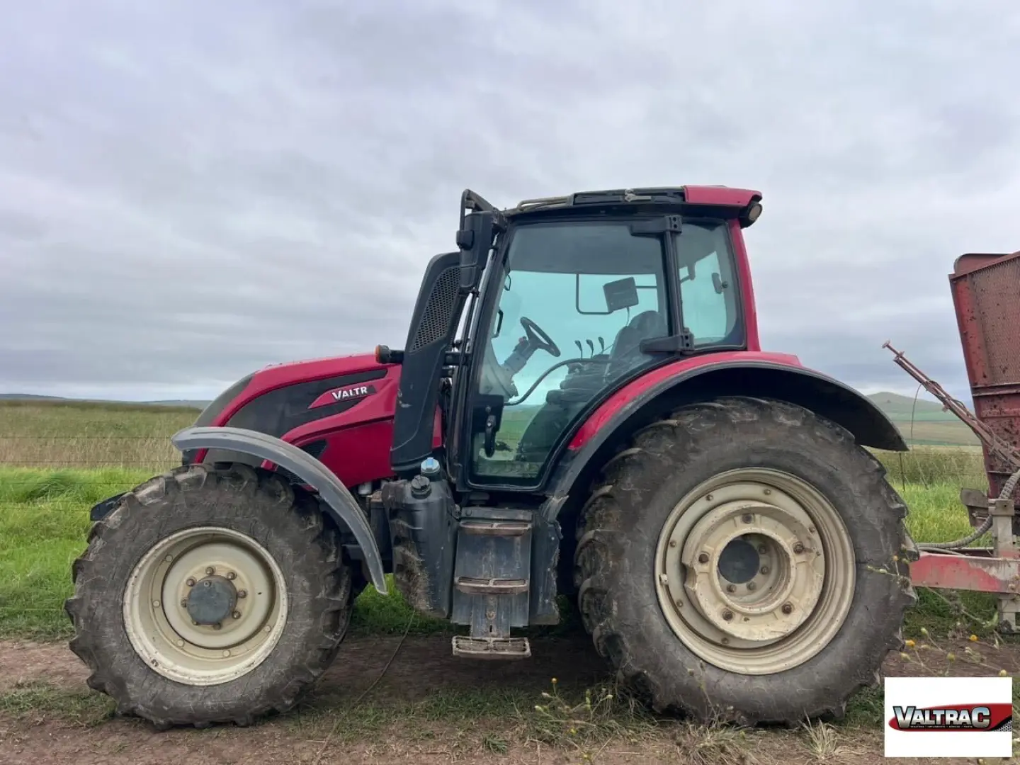 Used Valtra N134 HiTech Tractor