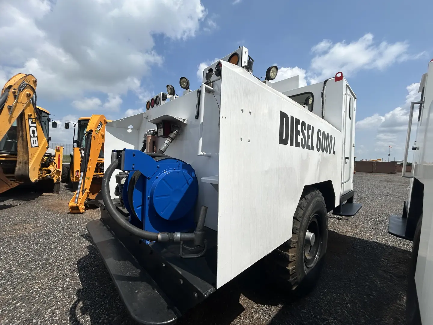 Diesel Bowser 6000LTR Trailer | EarthComp