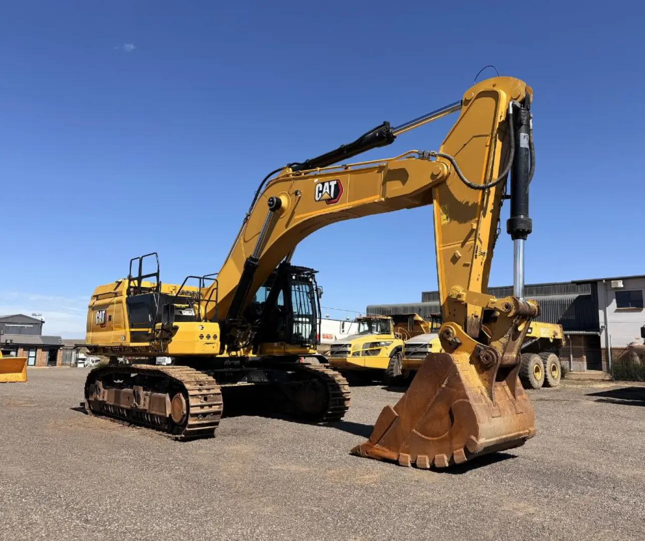 2024 CAT 374 Excavator | 4 214 Hours | EarthComp