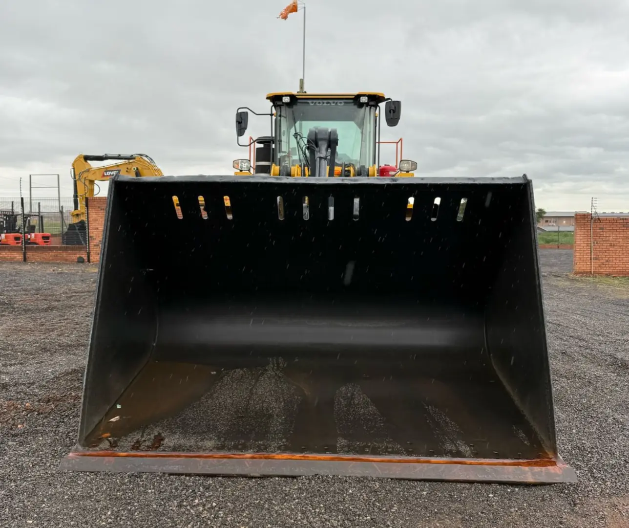 2018 Volvo L150H Loader | 16 607 Hours | EarthComp