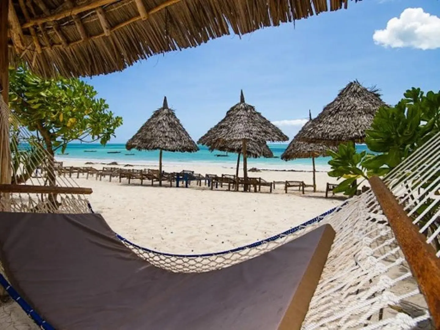 Paradise Beach Resort (Sep 2, 2026 to Nov 30, 2026) | XL Boland Travel 