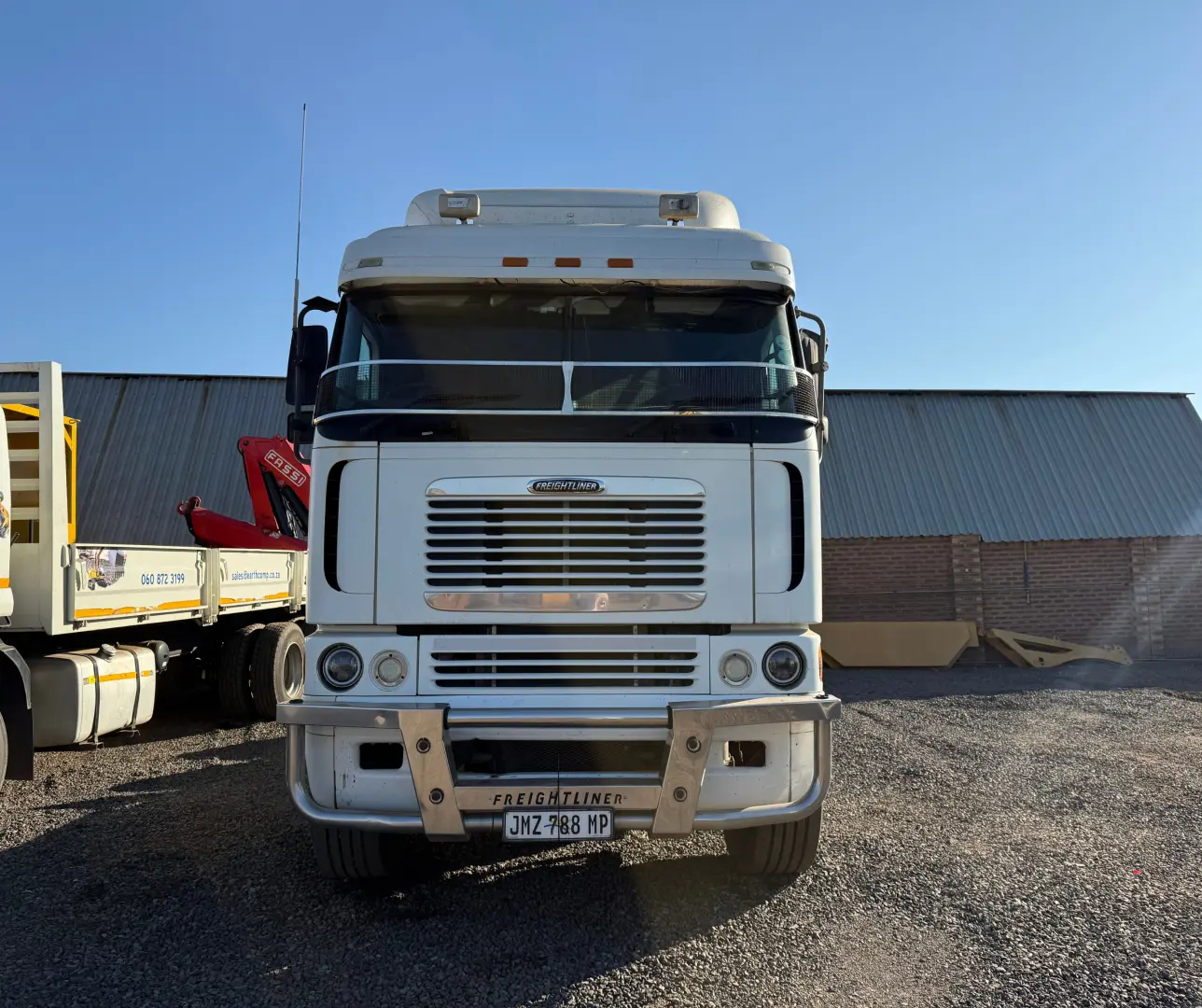 2012 Freightliner Argosy ISX500II Truck | 569 880 km | EarthComp