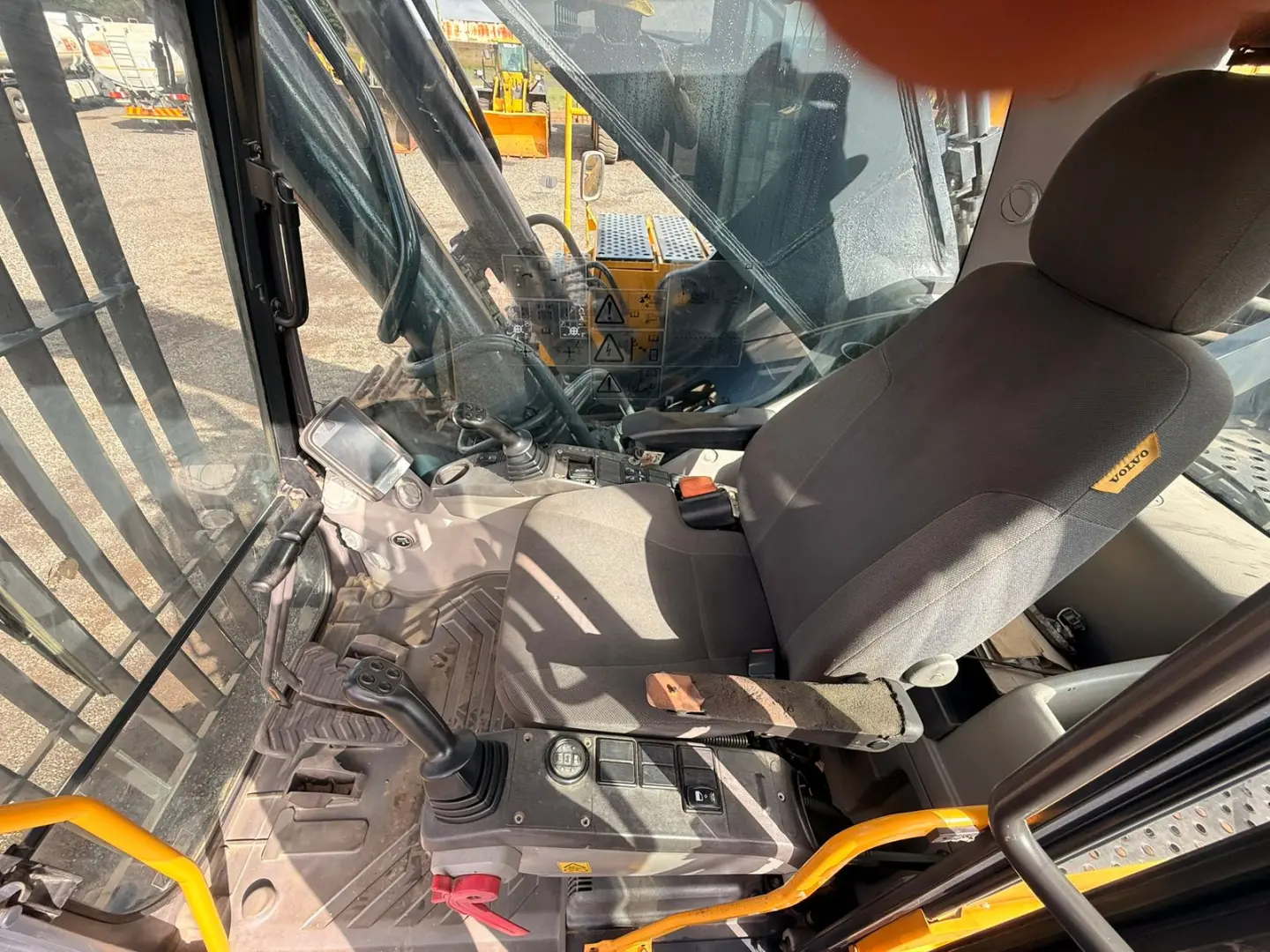 VOLVO EC750DL Excavator | 10 872 Hours | EarthComp