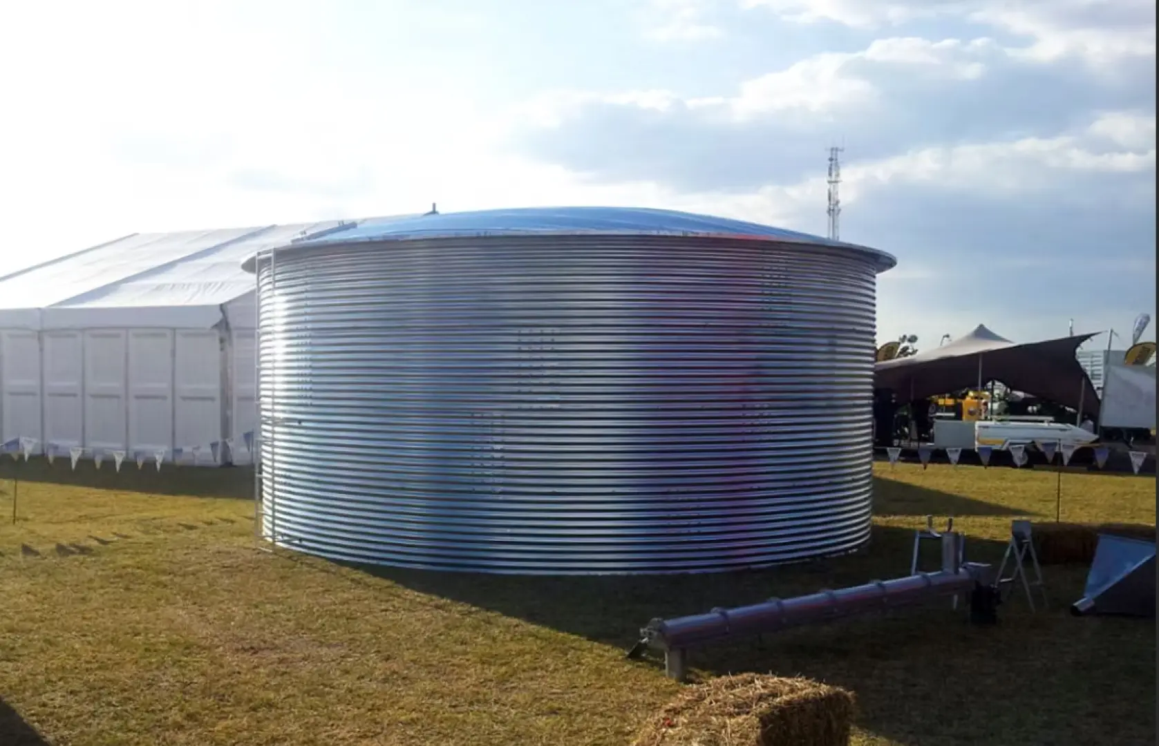 Side ladder for 2.3m waterdams | RSA Grain Storage Solutions