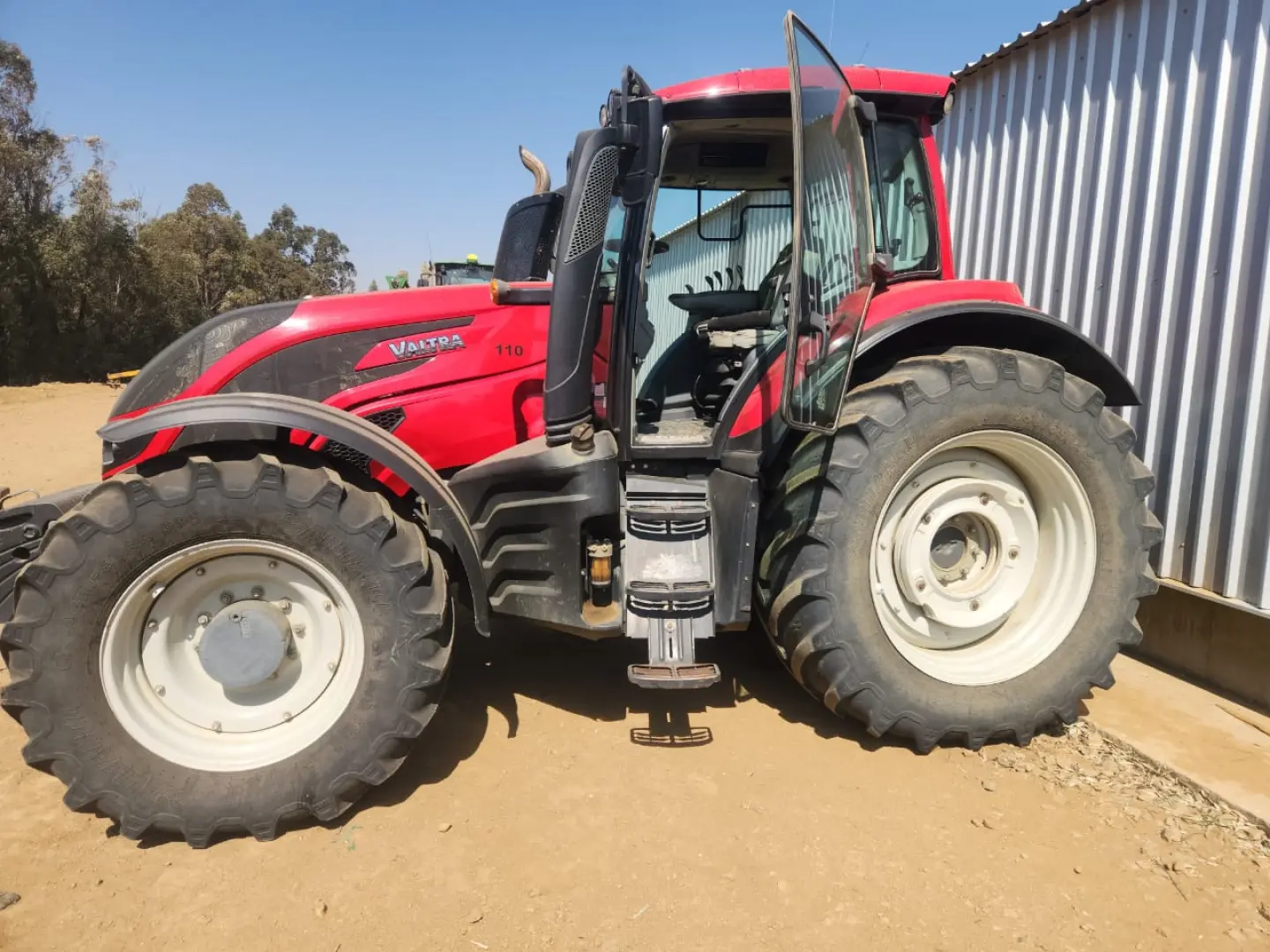 Used Valtra T194A tractor | Valtrac