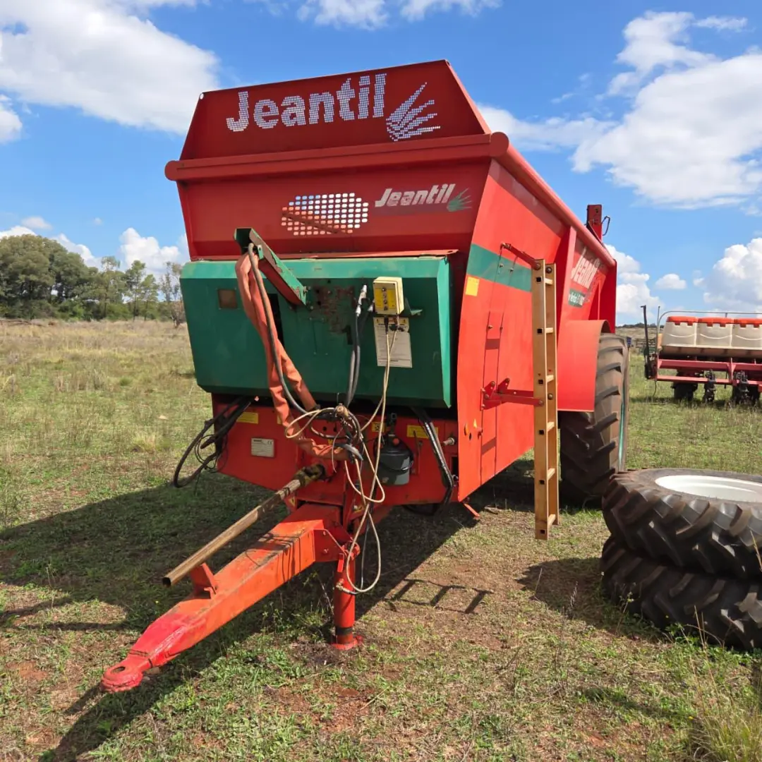 Used Jeantil EVR 14-12 spreader | Valtrac