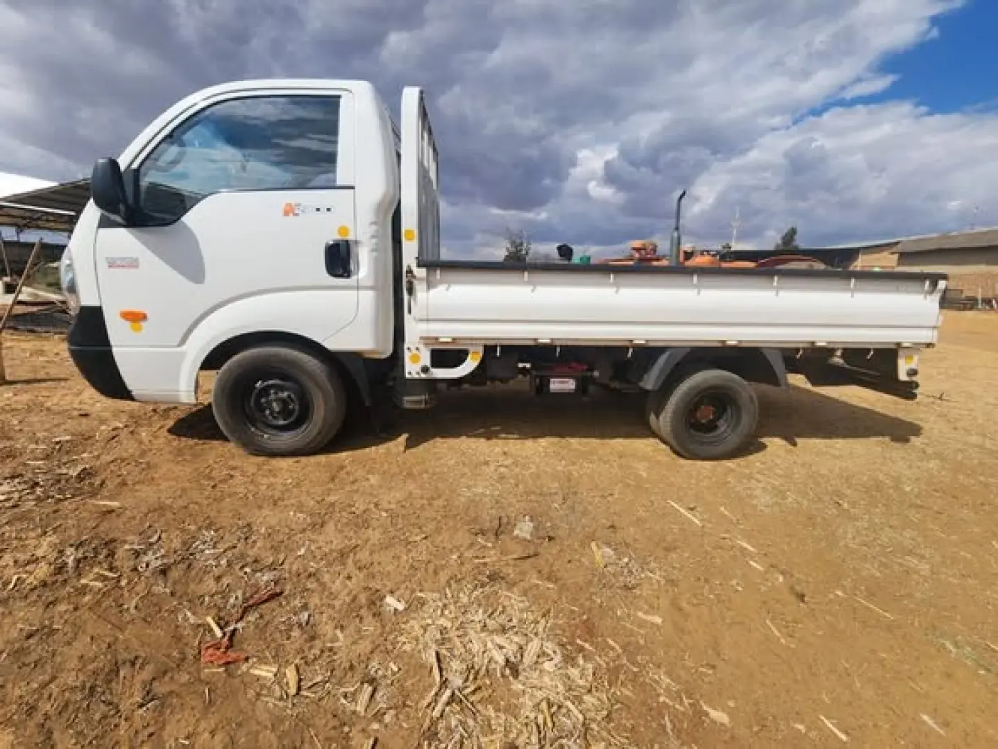 KIA KB 2.7   Workhorse   2008 model  105 000 km   Baie mooi opgepas | MK Landbou Dienste