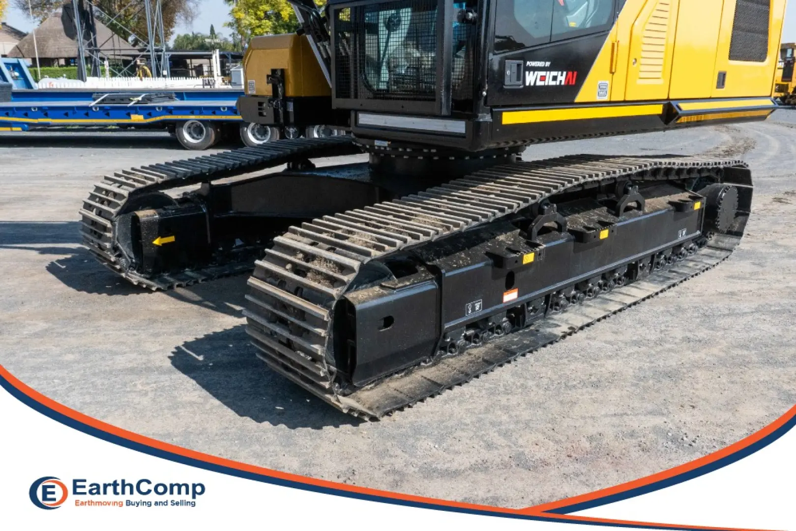 The LOVOL FR215F excavator | Discover the power and durability | Earthcomp 