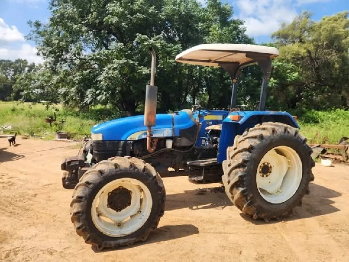 New Holland TT75  4x4 2006 model Ure onbekend | MK Landbou Dienste