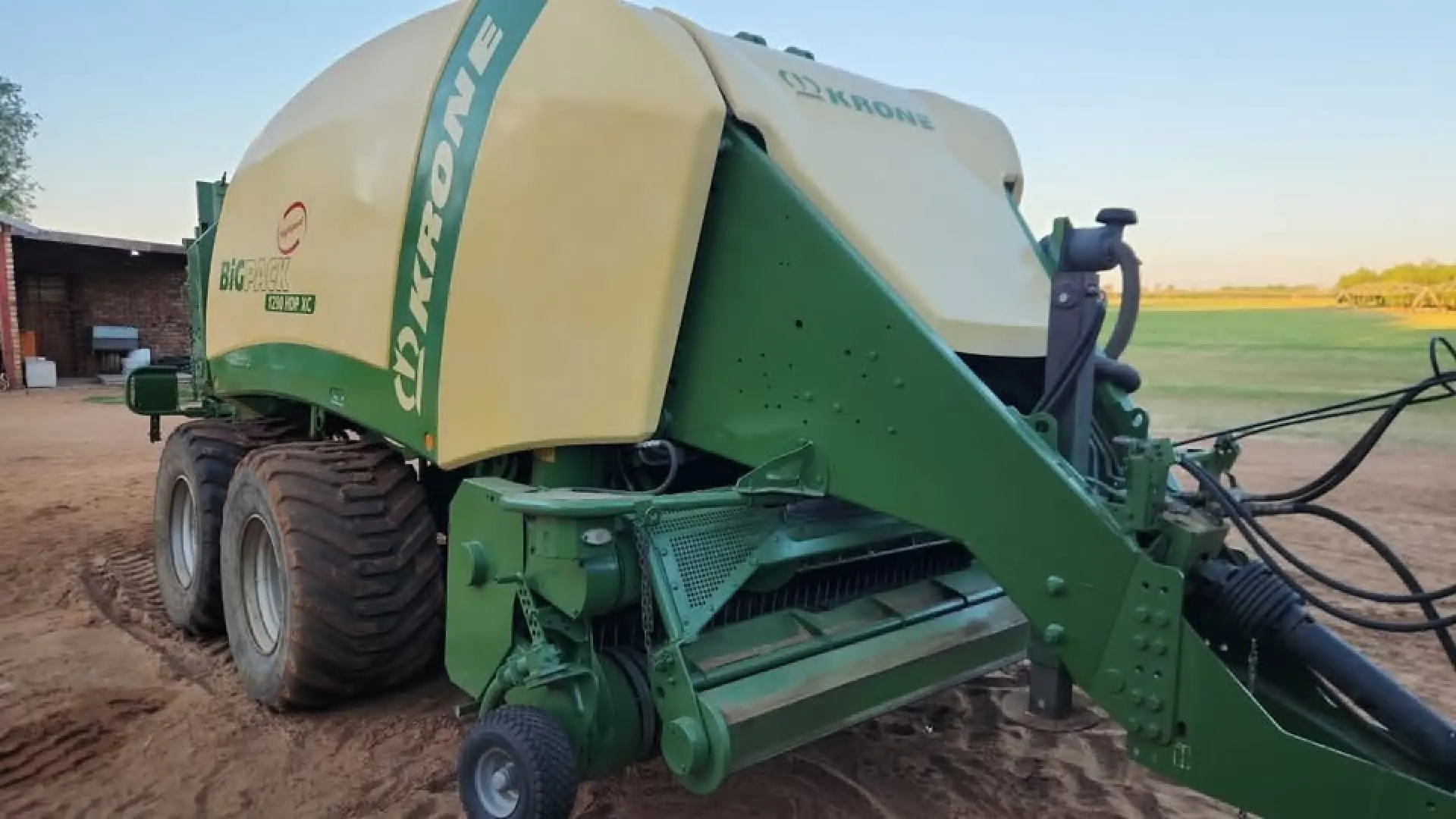 2x Bigpack 1290HDP balers beskikbaar  2013 model | MK Landbou Dienste
