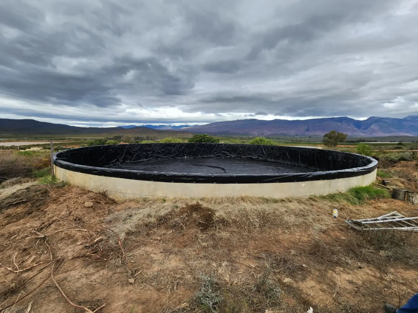 Our UV-stabilised liners are backed by a 10-year guarantee for dependable performance | Duraflex Dams &amp; Linings