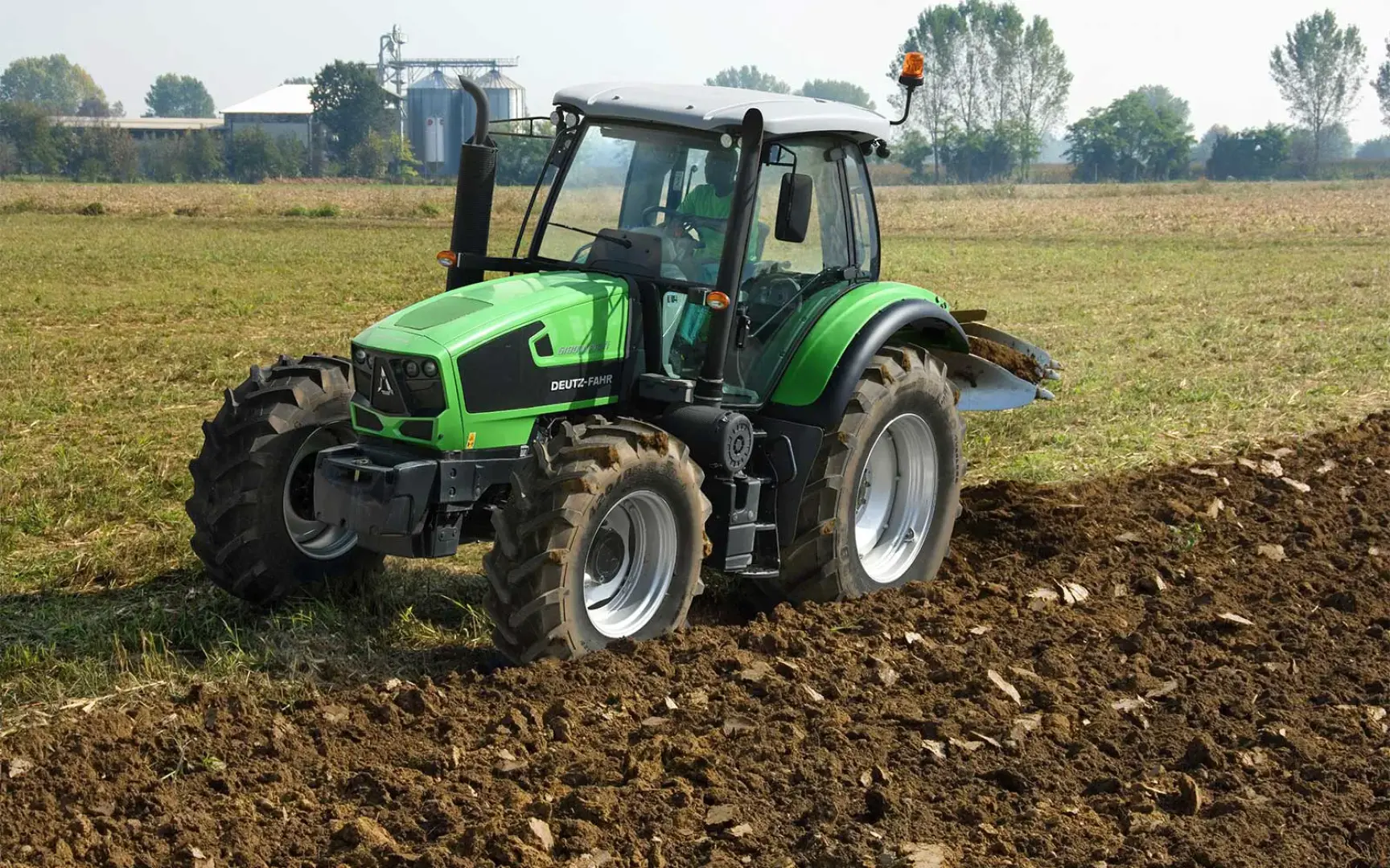 Series 6W Profi Deutz-Fahr tractor | Smith Power Equipment