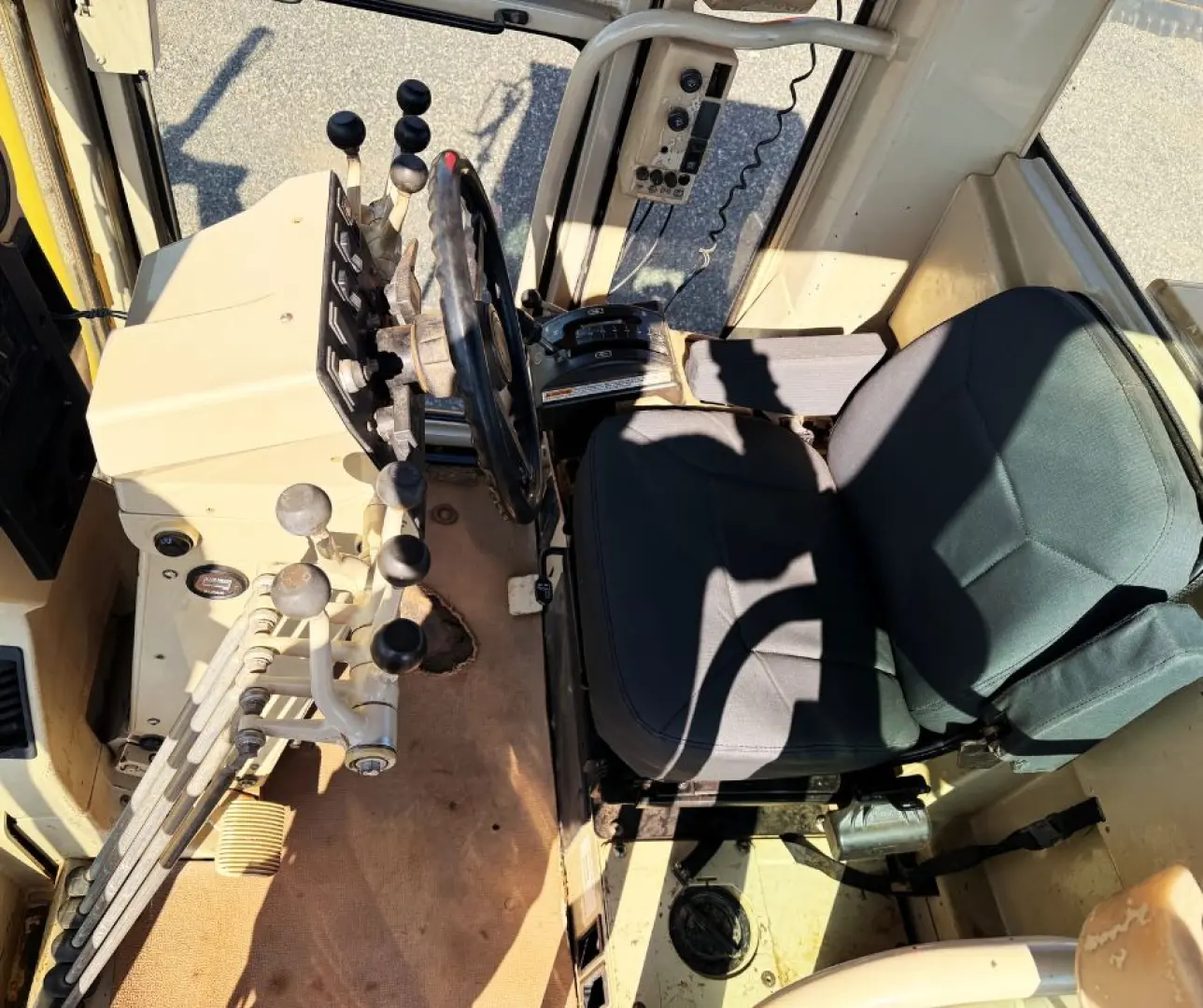 2010 CAT 140H Grader |  4 332 Hours | EarthComp