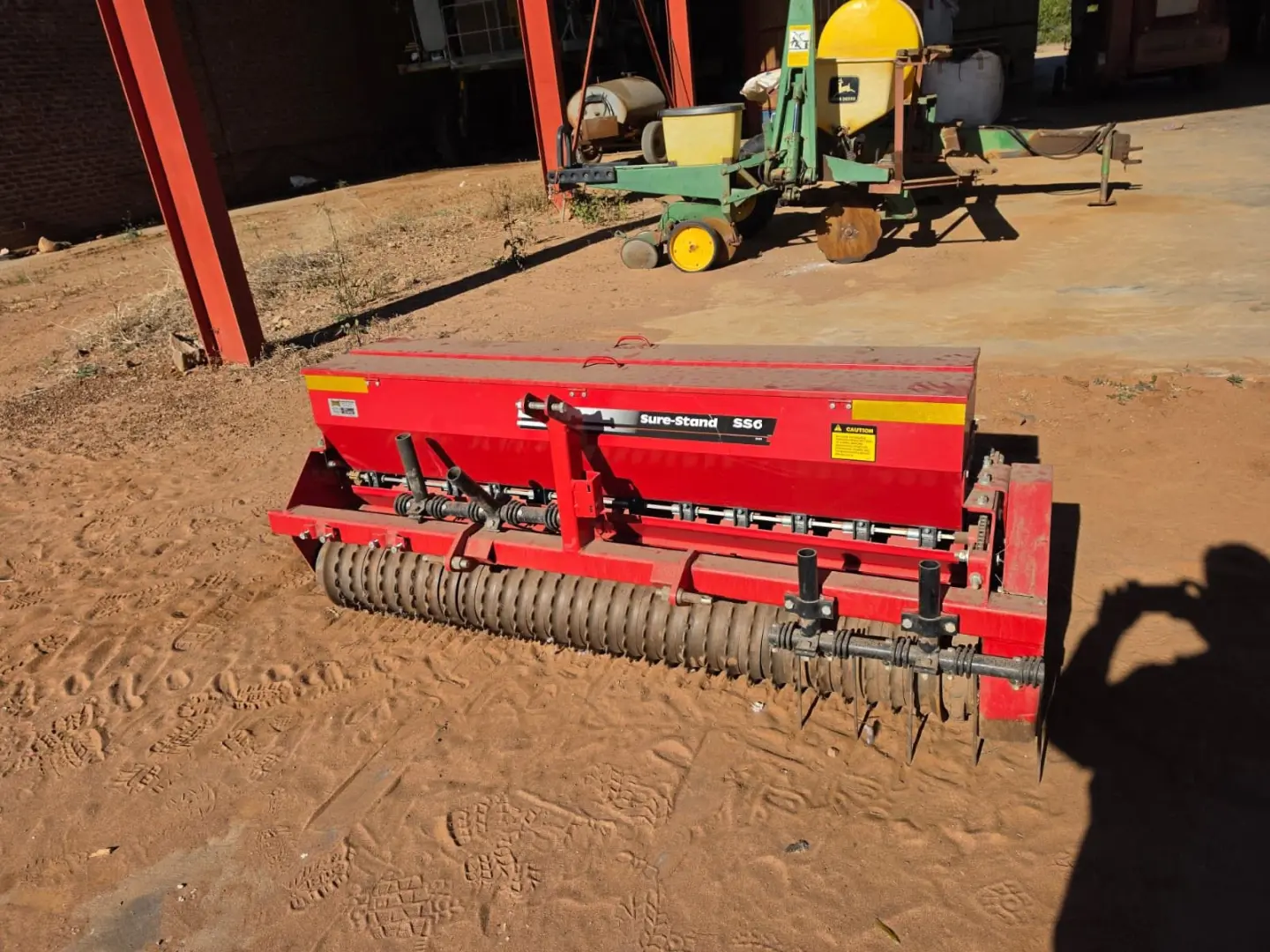 1.8m Brilion fynsaad planter | Agrimar 