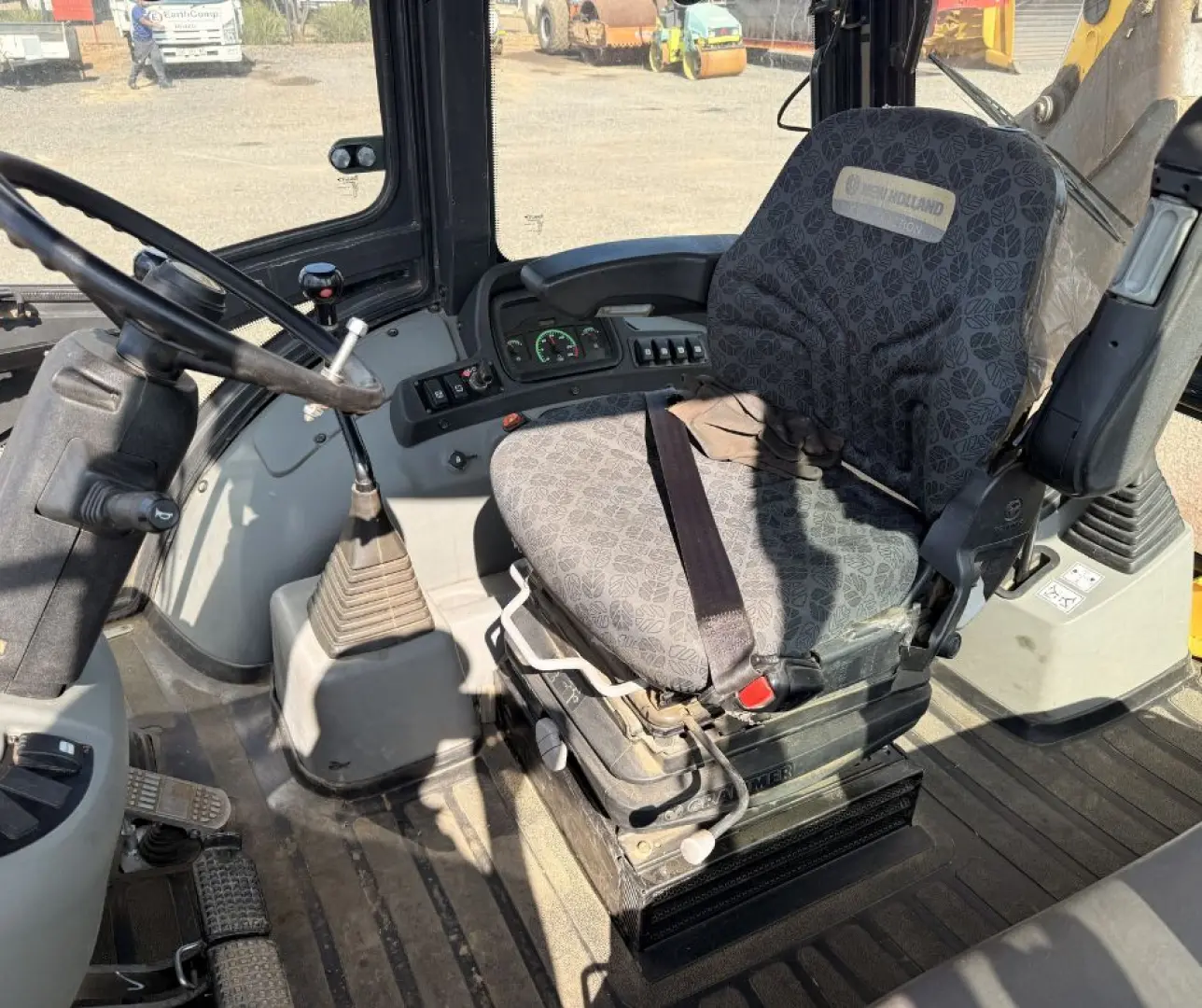 2022 NEW HOLLAND B80B 4X4 TLB | 1722 Hours | EarthComp