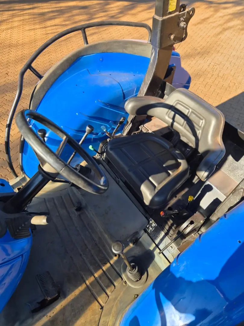 Used New Holland TD95 | Valtrac