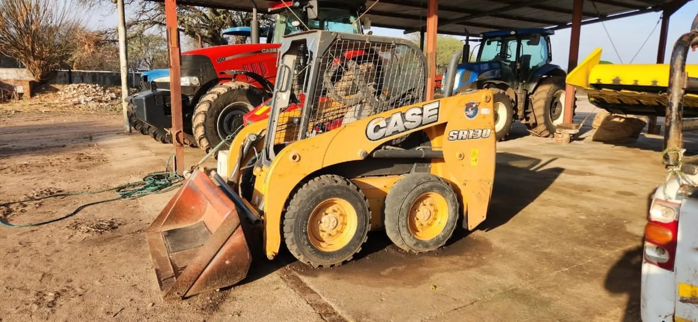 Case SR 130 Bobcat | MK Landbou Dienste