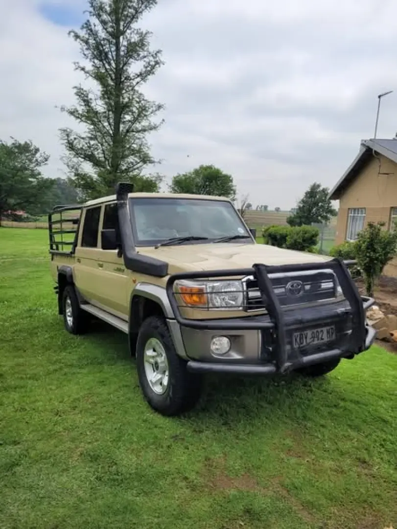Toyota Land Cruiser V6  2017 model | MK Landbou Dienste