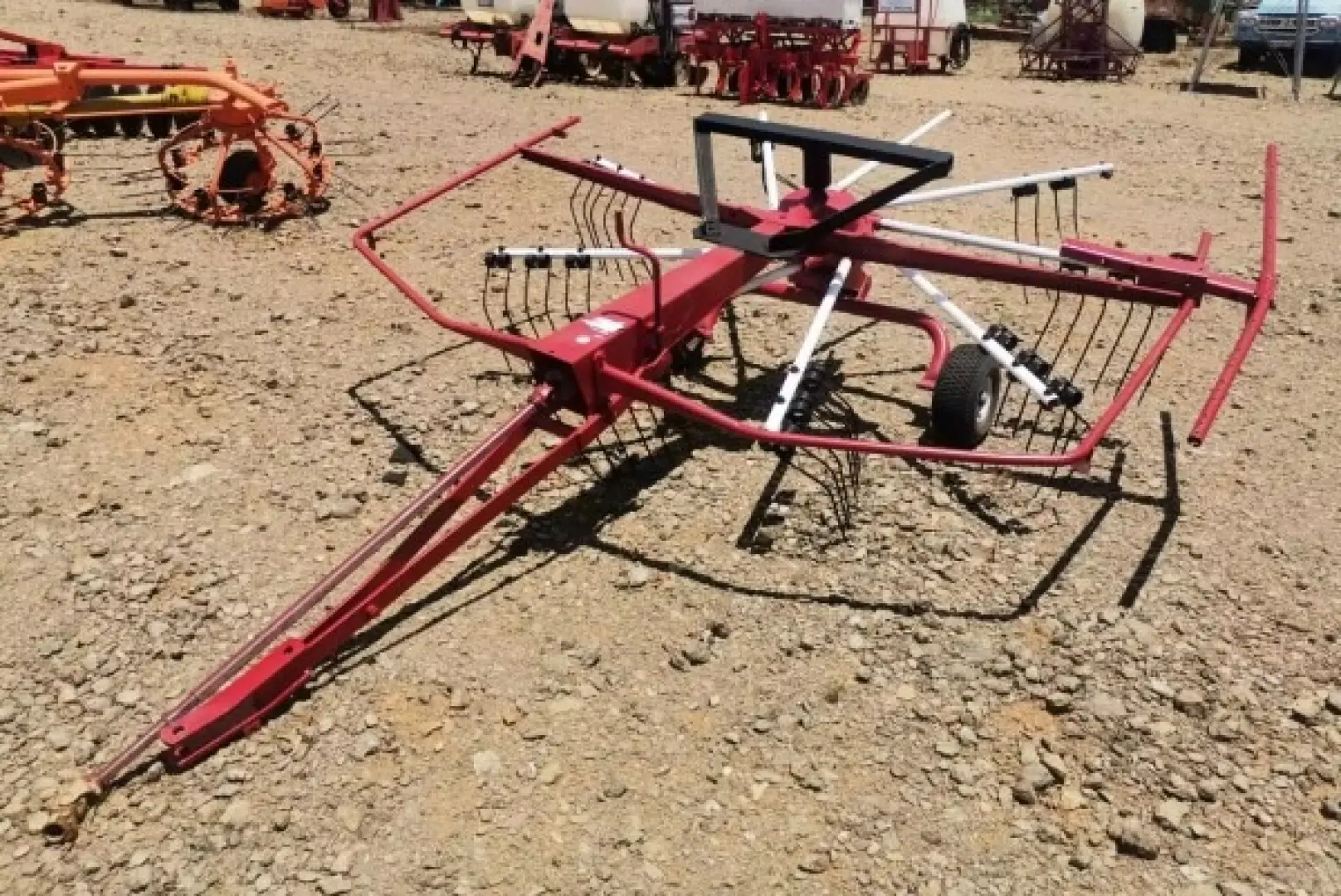 KUHN ROTARY RAKE PTO DRIVEN | QAC Equipment