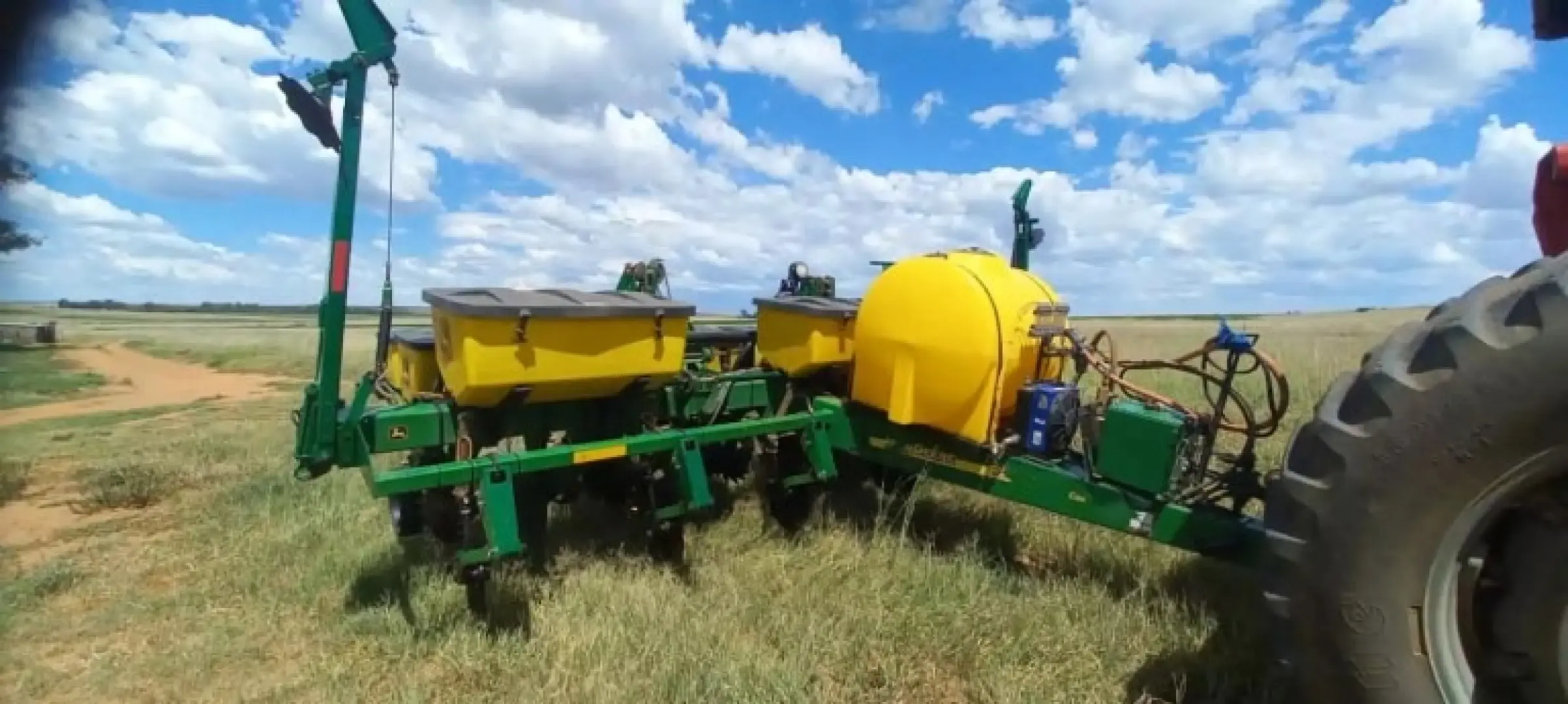 John Deere 1750 Planter | QAC Equipment