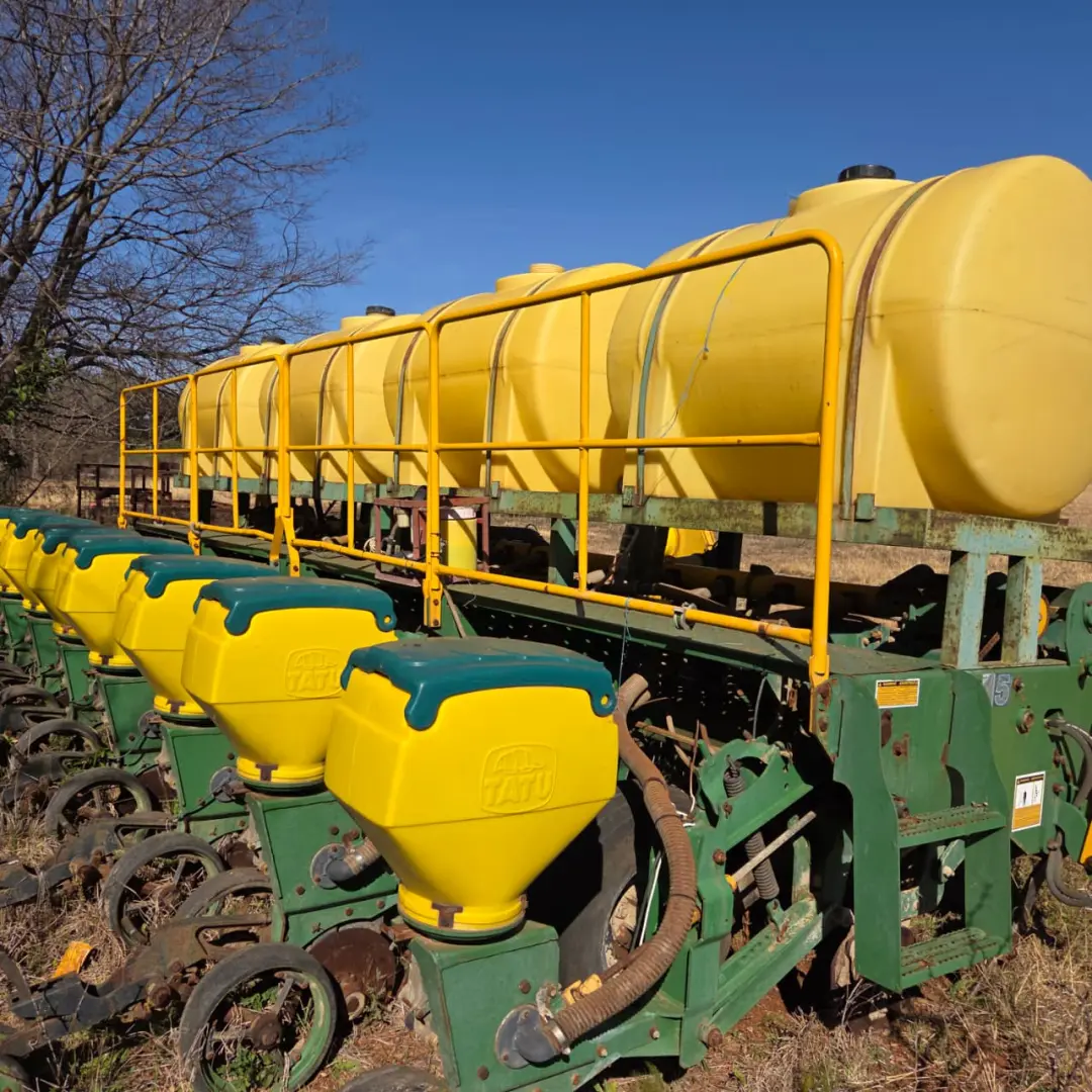 Used TATU planter | Valtrac