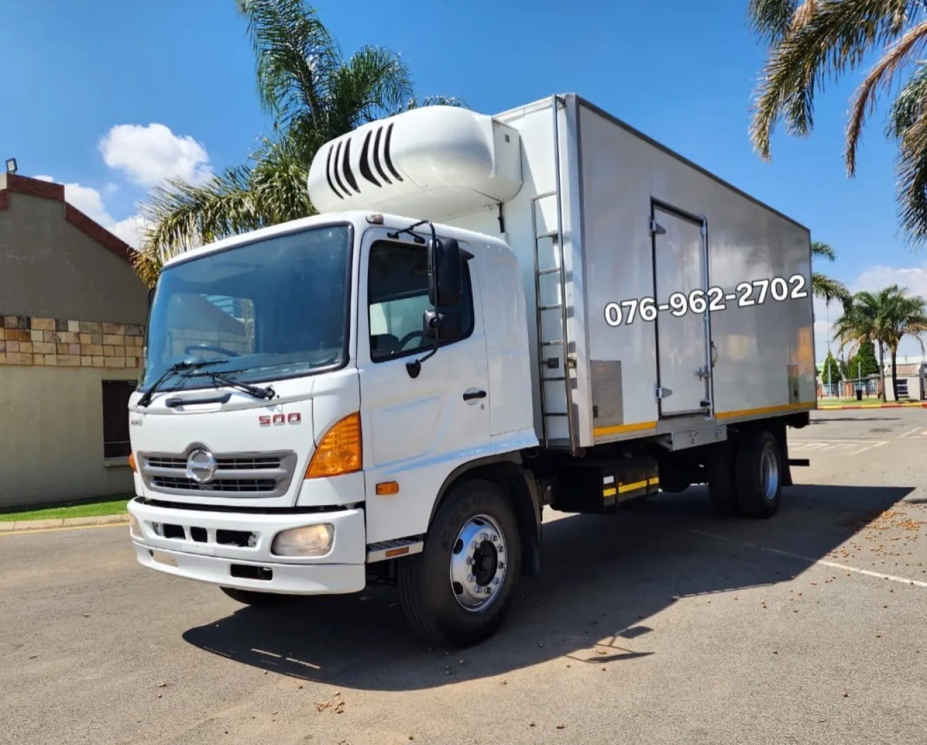 2015 Hino 500 1626 Fridge