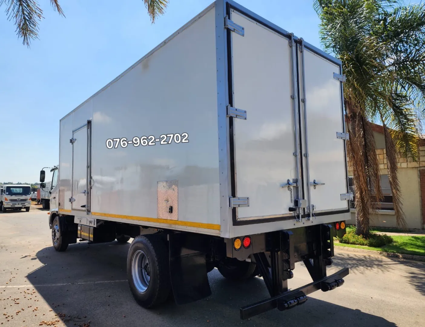 2015 Hino 500 1626 Fridge