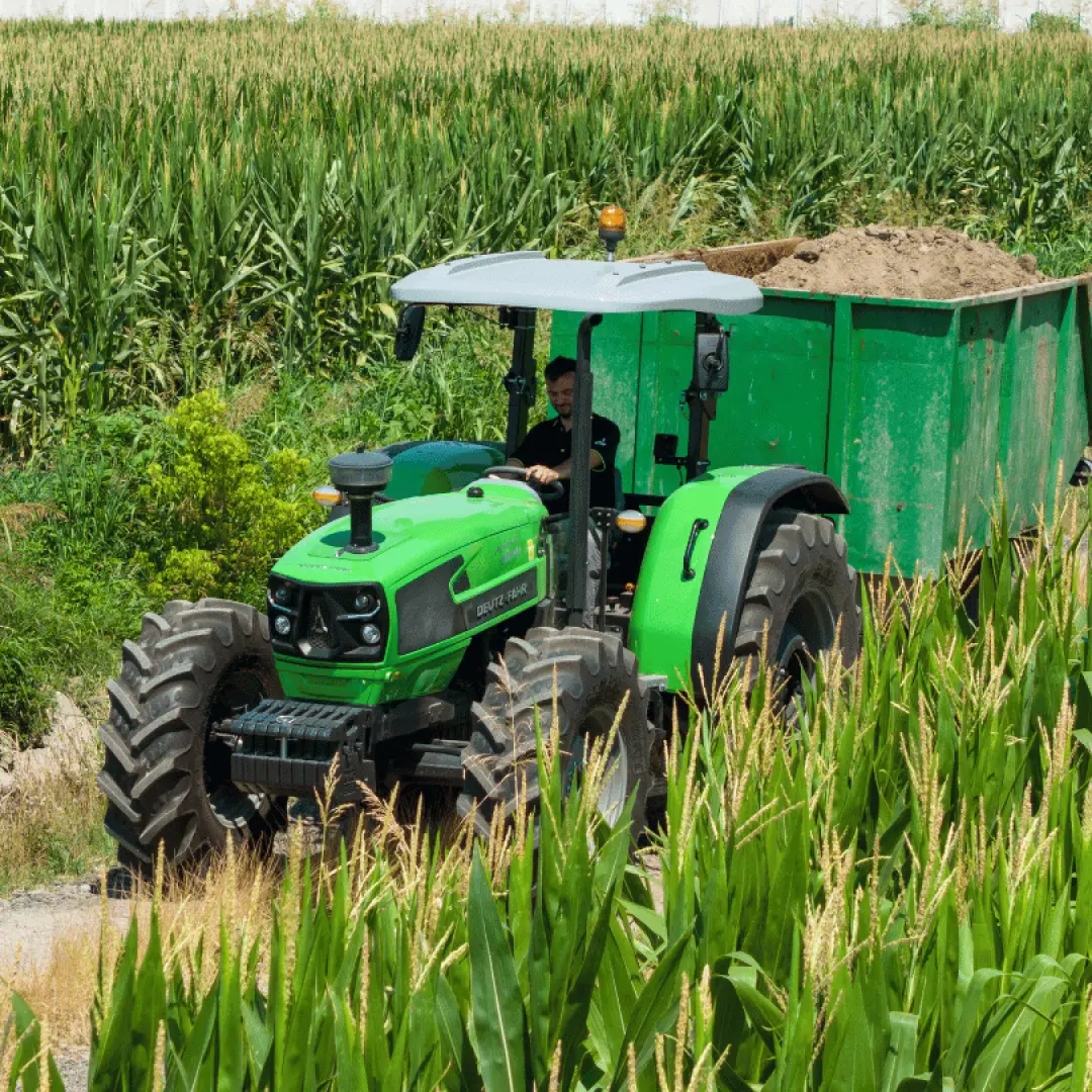 Deutz-Fahr Agrofarm 5095 PowerShuttle Platform 4WD | Smith Power Equipment 