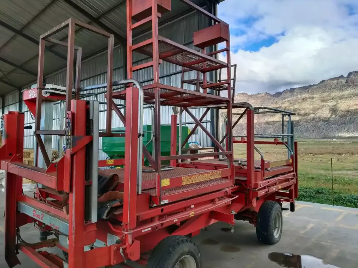 FESTI Self Propelled Cherry Picker | QAC Equipment
