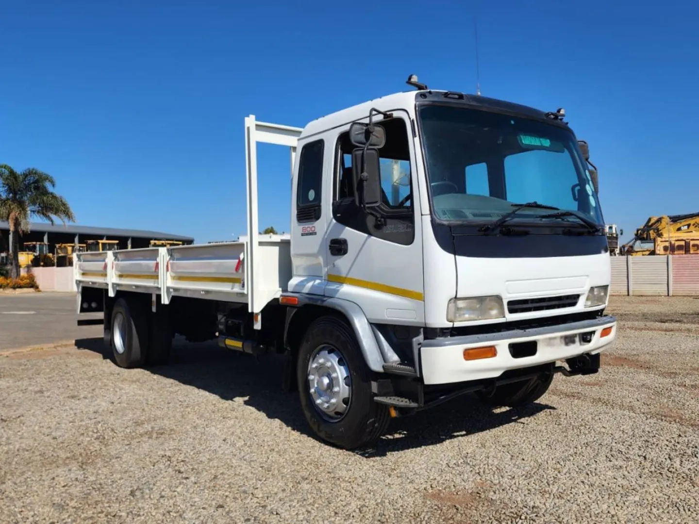 2010 Isuzu FTR 800 Dropside
