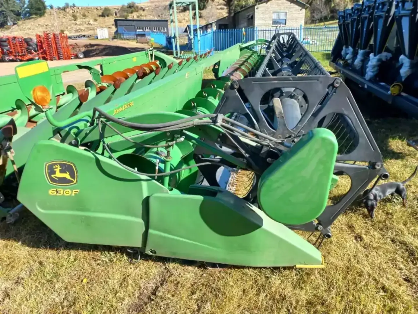 John Deere 630 F HydraFlex table | QAC Equipment
